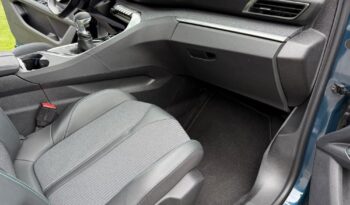 PEUGEOT 5008  | FWD (przód) | Automatyczna | 130 KM | Niebieski full
