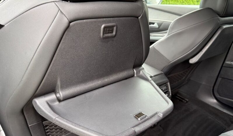 PEUGEOT 5008  | FWD (przód) | Automatyczna | 130 KM | Niebieski full