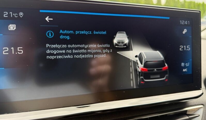 PEUGEOT 5008  | FWD (przód) | Automatyczna | 130 KM | Niebieski full