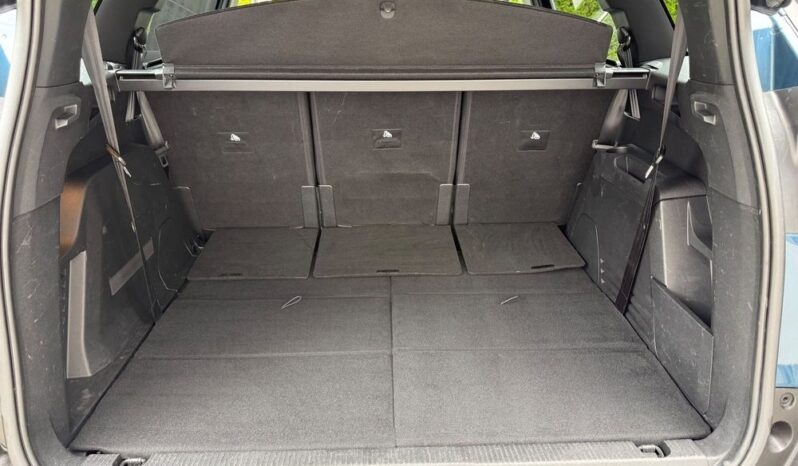 PEUGEOT 5008  | FWD (przód) | Automatyczna | 130 KM | Niebieski full