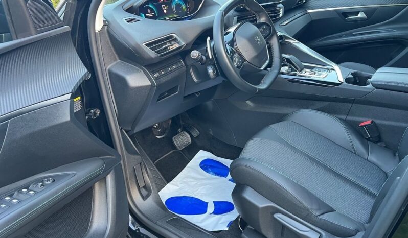 PEUGEOT 3008  | FWD (przód) | Automatyczna | 225 KM | Czarny full