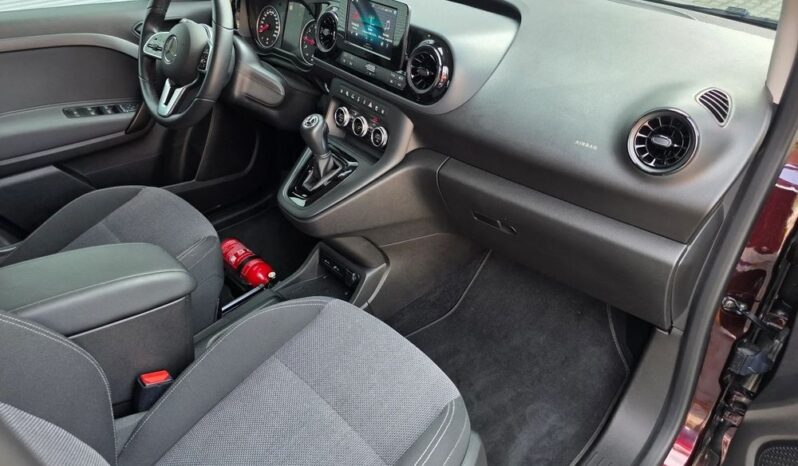 MERCEDES-BENZ Citan  | FWD (przód) | Automatyczna | 131 KM | Fioletowy full