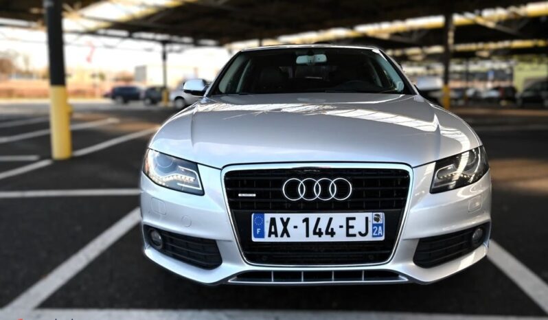 Audi A4  | 4X4 (Doł. Automatycznie) | Automatyczna | 240 Km | Srebrny