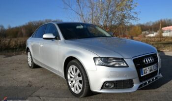 AUDI A4  | 4×4 (doł. automatycznie) | Automatyczna | 240 KM | Srebrny full
