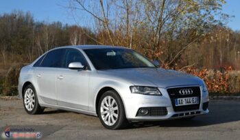 AUDI A4  | 4×4 (doł. automatycznie) | Automatyczna | 240 KM | Srebrny full