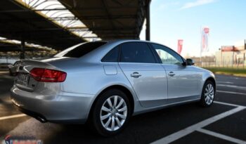 AUDI A4  | 4×4 (doł. automatycznie) | Automatyczna | 240 KM | Srebrny full