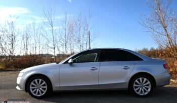 AUDI A4  | 4×4 (doł. automatycznie) | Automatyczna | 240 KM | Srebrny full