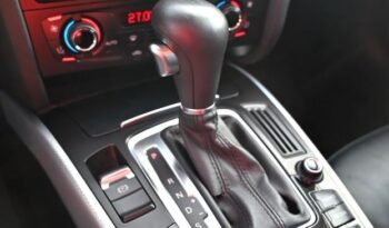 AUDI A4  | 4×4 (doł. automatycznie) | Automatyczna | 240 KM | Srebrny full