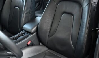 AUDI A4  | 4×4 (doł. automatycznie) | Automatyczna | 240 KM | Srebrny full