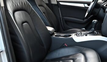 AUDI A4  | 4×4 (doł. automatycznie) | Automatyczna | 240 KM | Srebrny full