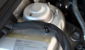 AUDI A4  | 4×4 (doł. automatycznie) | Automatyczna | 240 KM | Srebrny full