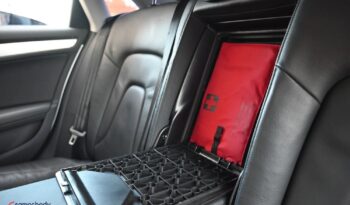 AUDI A4  | 4×4 (doł. automatycznie) | Automatyczna | 240 KM | Srebrny full