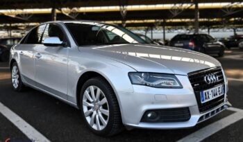 AUDI A4  | 4×4 (doł. automatycznie) | Automatyczna | 240 KM | Srebrny full