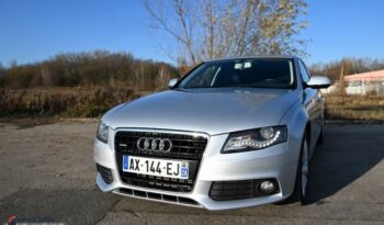 AUDI A4  | 4×4 (doł. automatycznie) | Automatyczna | 240 KM | Srebrny full