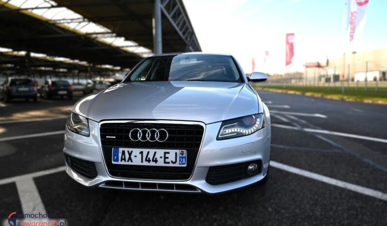 AUDI A4  | 4×4 (doł. automatycznie) | Automatyczna | 240 KM | Srebrny full