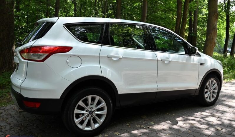 FORD Kuga  | FWD (przód) | Manualna | 120 KM | Biały full