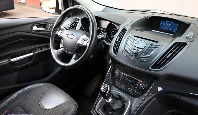 FORD Kuga  | FWD (przód) | Manualna | 120 KM | Biały full