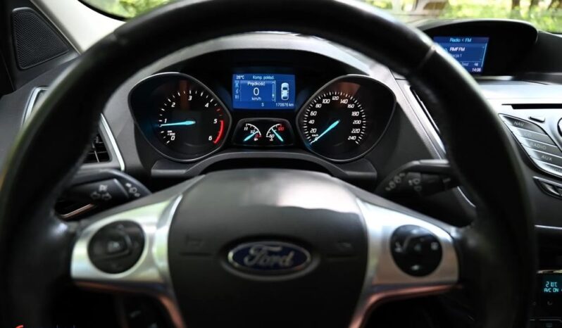 FORD Kuga  | FWD (przód) | Manualna | 120 KM | Biały full