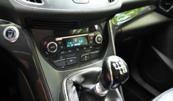 FORD Kuga  | FWD (przód) | Manualna | 120 KM | Biały full
