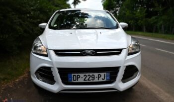 FORD Kuga  | FWD (przód) | Manualna | 120 KM | Biały full
