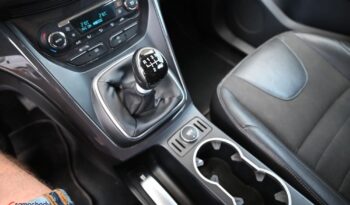 FORD Kuga  | FWD (przód) | Manualna | 120 KM | Biały full