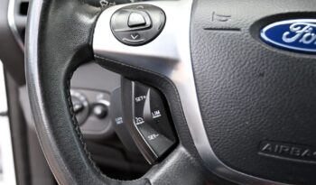 FORD Kuga  | FWD (przód) | Manualna | 120 KM | Biały full
