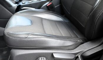 FORD Kuga  | FWD (przód) | Manualna | 120 KM | Biały full