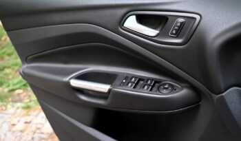 FORD Kuga  | FWD (przód) | Manualna | 120 KM | Biały full