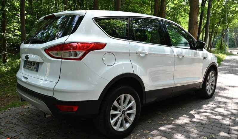 FORD Kuga  | FWD (przód) | Manualna | 120 KM | Biały full