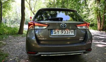 TOYOTA Auris  | FWD (przód) | Automatyczna | 99 KM | Brązowy full