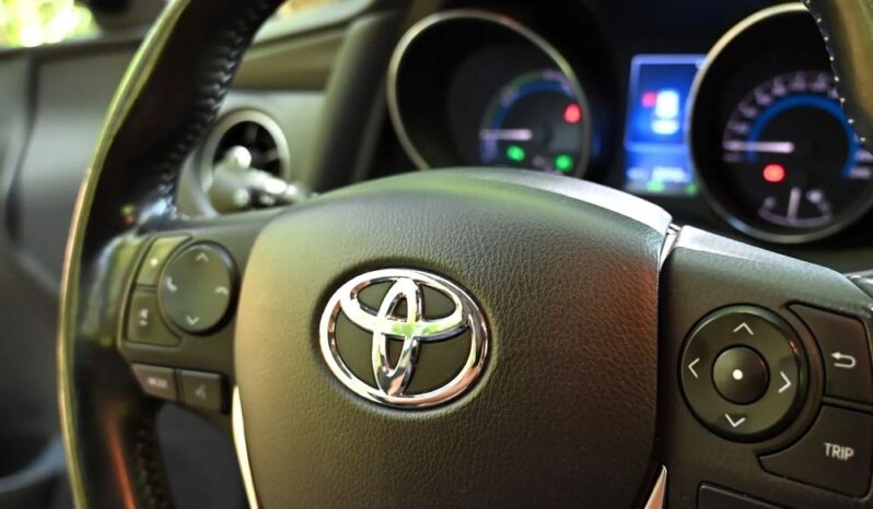 TOYOTA Auris  | FWD (przód) | Automatyczna | 99 KM | Brązowy full