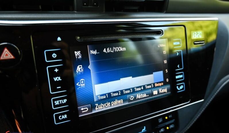 TOYOTA Auris  | FWD (przód) | Automatyczna | 99 KM | Brązowy full