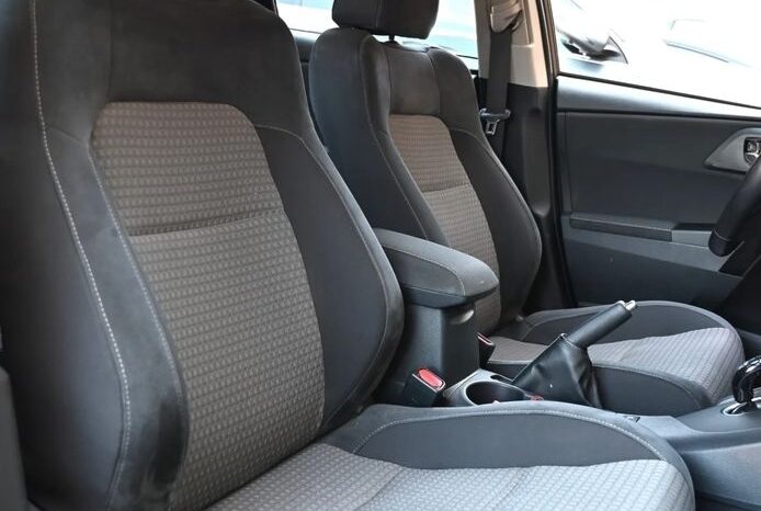 TOYOTA Auris  | FWD (przód) | Automatyczna | 99 KM | Brązowy full