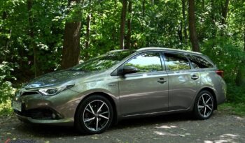 TOYOTA Auris  | FWD (przód) | Automatyczna | 99 KM | Brązowy full