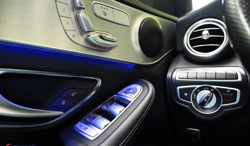 MERCEDES-BENZ Klasa C | RWD (tył) | Automatyczna | 258 KM | Szary full