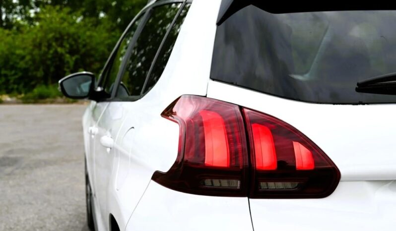 PEUGEOT 2008  | FWD (przód) | Manualna | 75 KM | Biały full