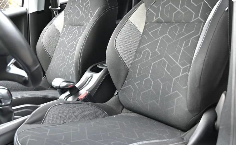 PEUGEOT 2008  | FWD (przód) | Manualna | 75 KM | Biały full