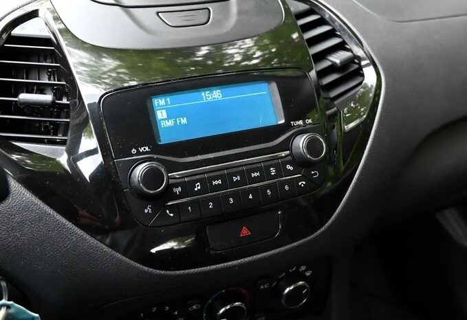 FORD Ka+  | FWD (przód) | Manualna | 70 KM | Granatowy full