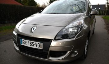Renault Scenic  | Fwd (Przód) | Manualna | 130 Km | Beżowy