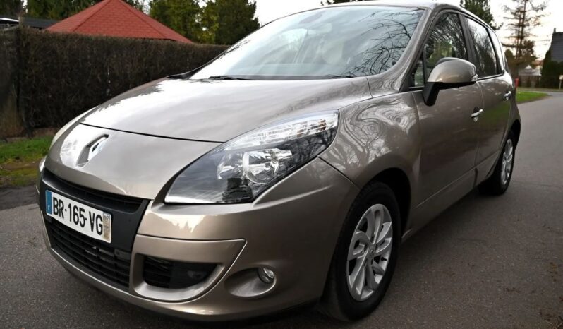 RENAULT Scenic  | FWD (przód) | Manualna | 130 KM | Beżowy full