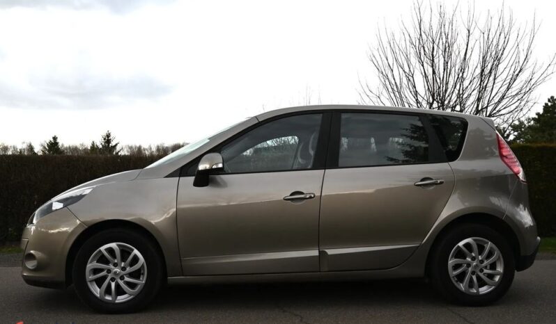 RENAULT Scenic  | FWD (przód) | Manualna | 130 KM | Beżowy full