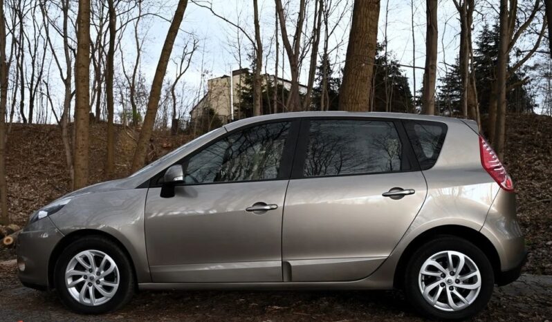 RENAULT Scenic  | FWD (przód) | Manualna | 130 KM | Beżowy full