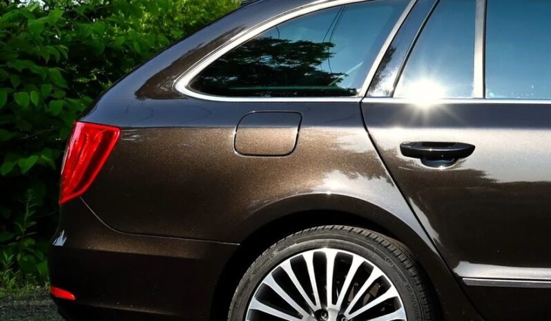 Skoda Superb  | Fwd (Przód) | Automatyczna | 170 Km | Brązowy
