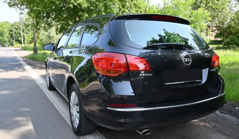 OPEL Astra | FWD (przód) | Manualna | 140 KM | Czarny full