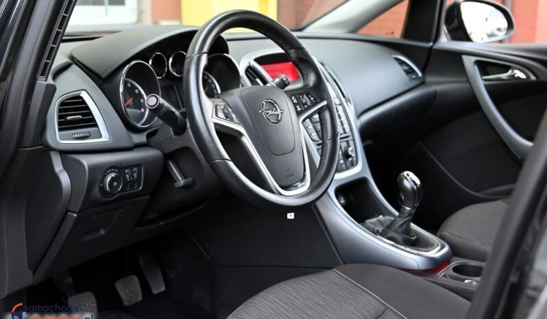 OPEL Astra | FWD (przód) | Manualna | 140 KM | Czarny full