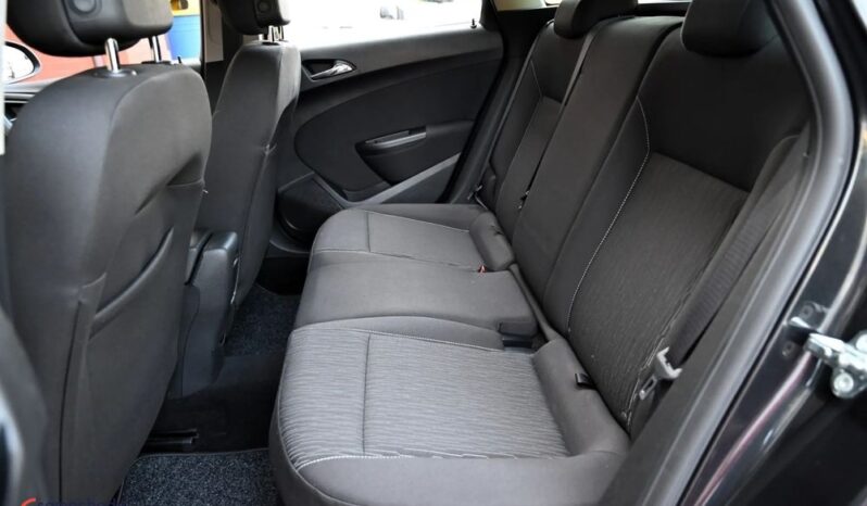 OPEL Astra | FWD (przód) | Manualna | 140 KM | Czarny full
