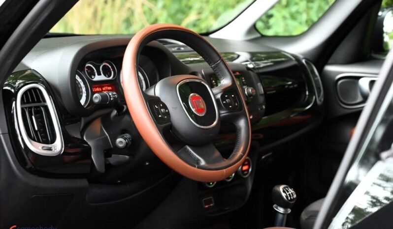 FIAT 500L  | FWD (przód) | Manualna | 95 KM | Czarny full