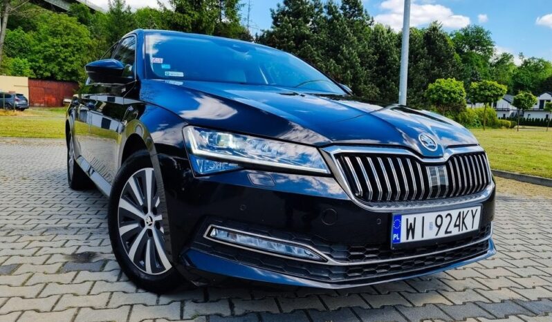 SKODA Superb  | FWD (przód) | Automatyczna | 150 KM | Czarny full
