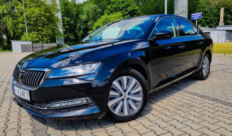 SKODA Superb  | FWD (przód) | Automatyczna | 150 KM | Czarny full