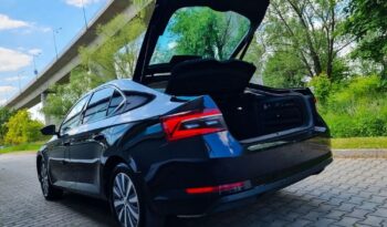 SKODA Superb  | FWD (przód) | Automatyczna | 150 KM | Czarny full